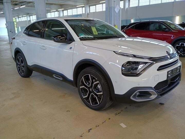 Hvid Citroën ë-C4 X fra 2024