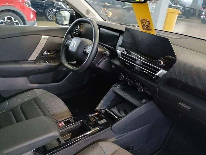 Hvid Citroën ë-C4 X fra 2024