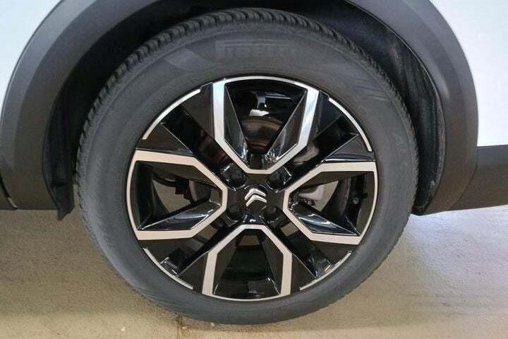 Hvid Citroën ë-C4 X fra 2024
