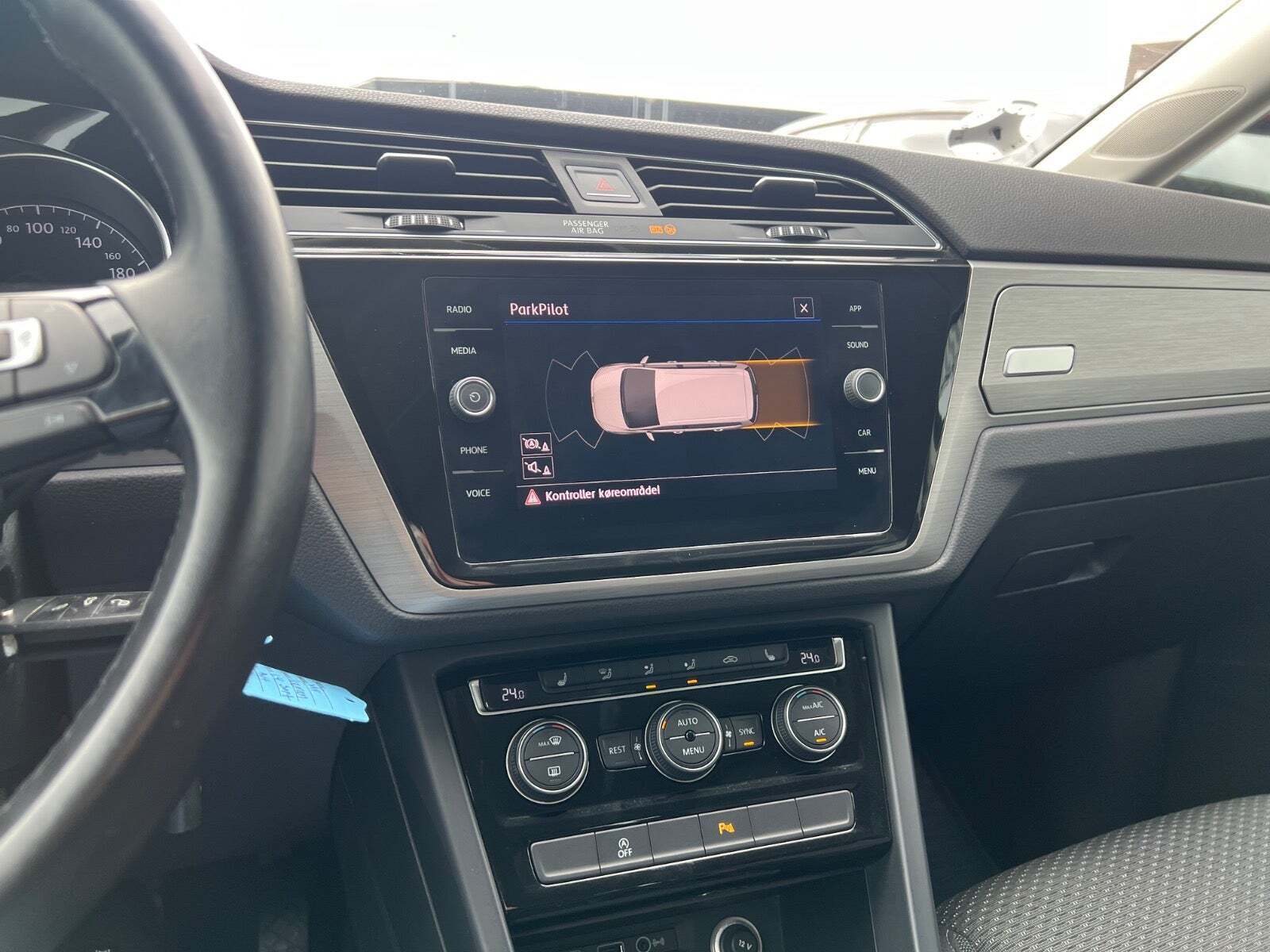 Sort VW Touran fra 2018