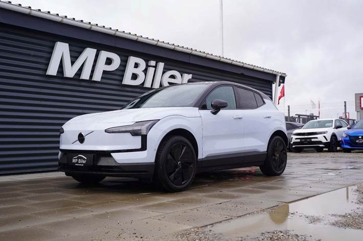 Blå Volvo EX30 fra 2025
