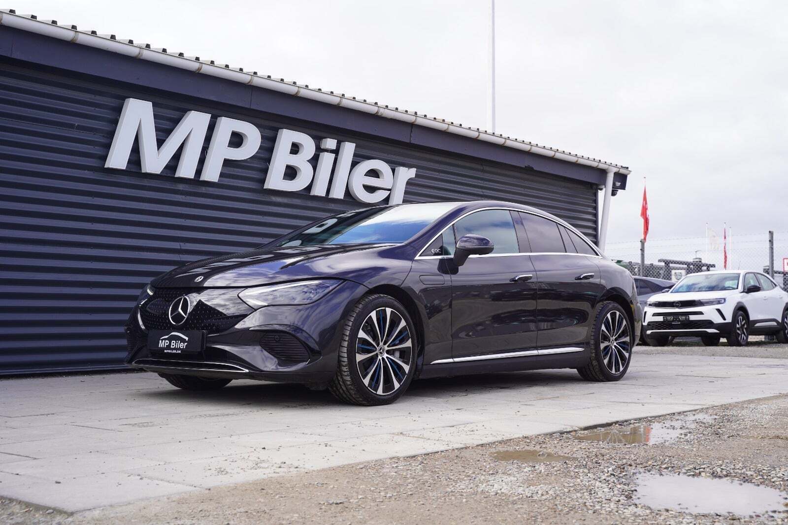 Mercedes EQE300 AMG Line