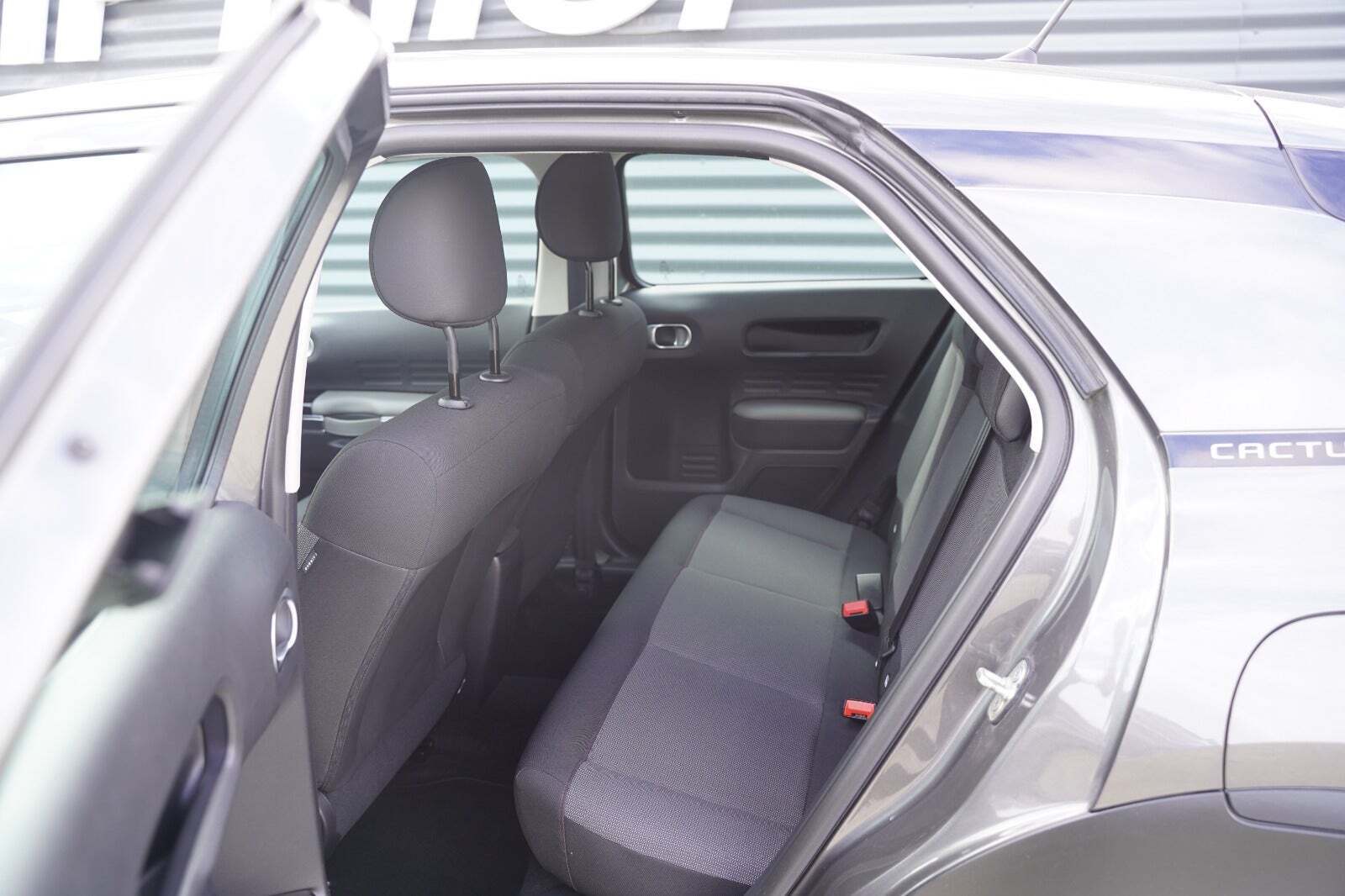 Grå Citroën C4 Cactus fra 2020