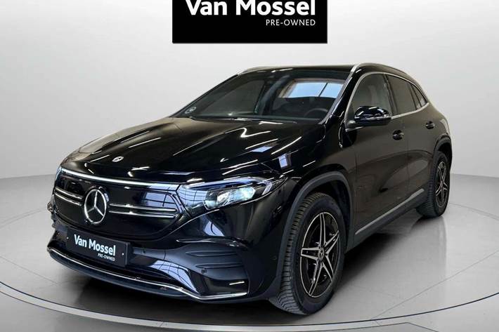 Sort Mercedes EQA250+ fra 2023 set udefra