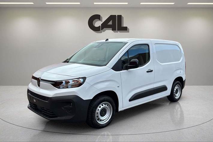 Hvid Citroën Berlingo fra 2024 set udefra