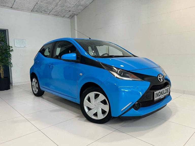 Toyota Aygo 1,0 VVT-i x-play x-touch