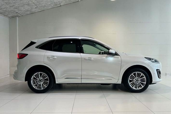 Hvid Ford Kuga fra 2022