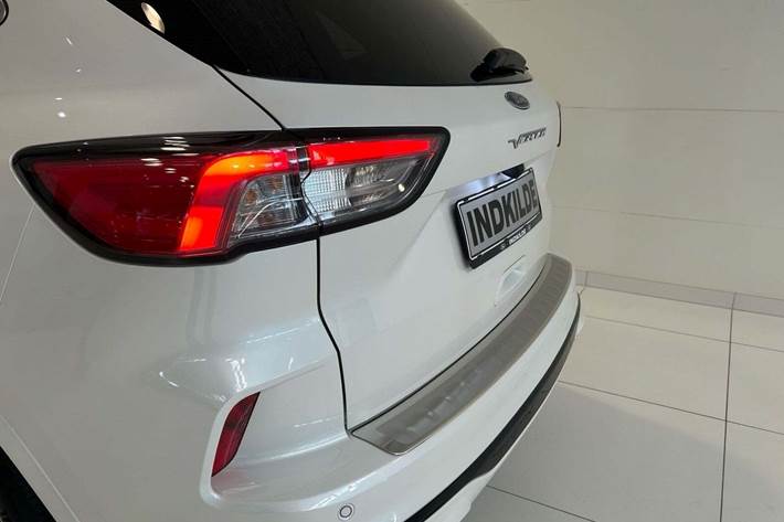 Hvid Ford Kuga fra 2022