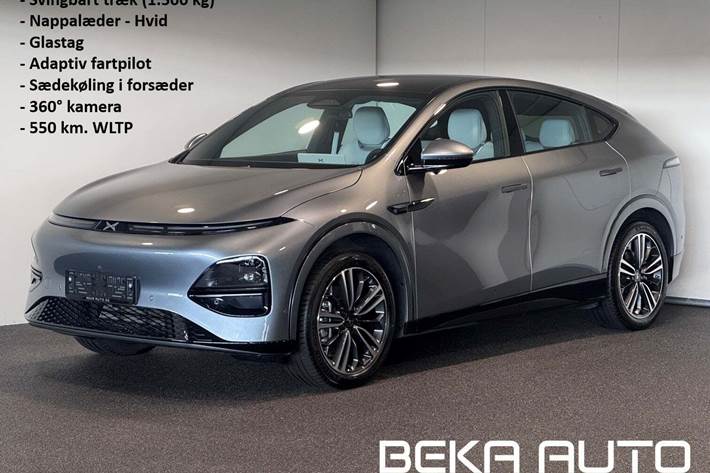 Grå Xpeng G6 fra 2024 set udefra