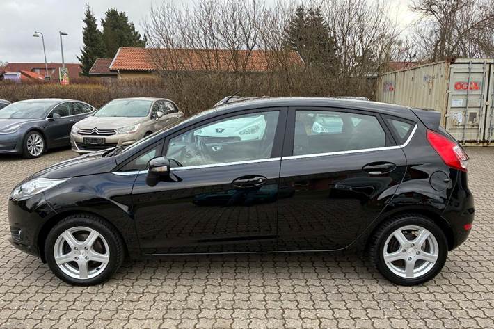 Sort Ford Fiesta fra 2016