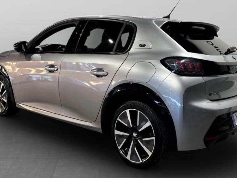 Peugeot e-208 50 GT Line