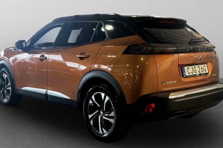 Orange Peugeot e-2008 fra 2020