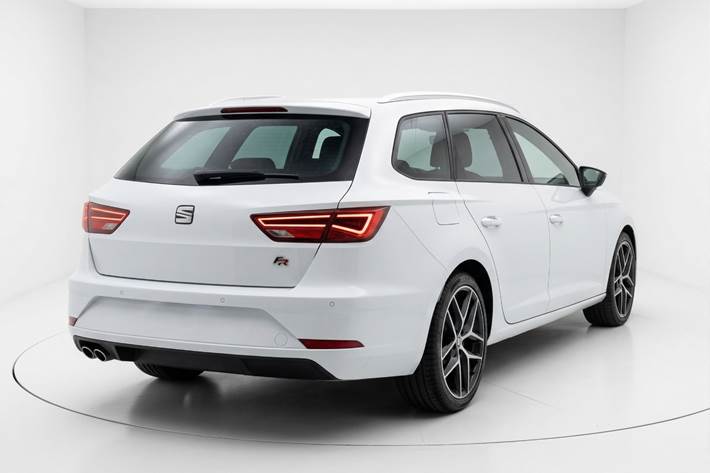 Hvid Seat Leon fra 2020