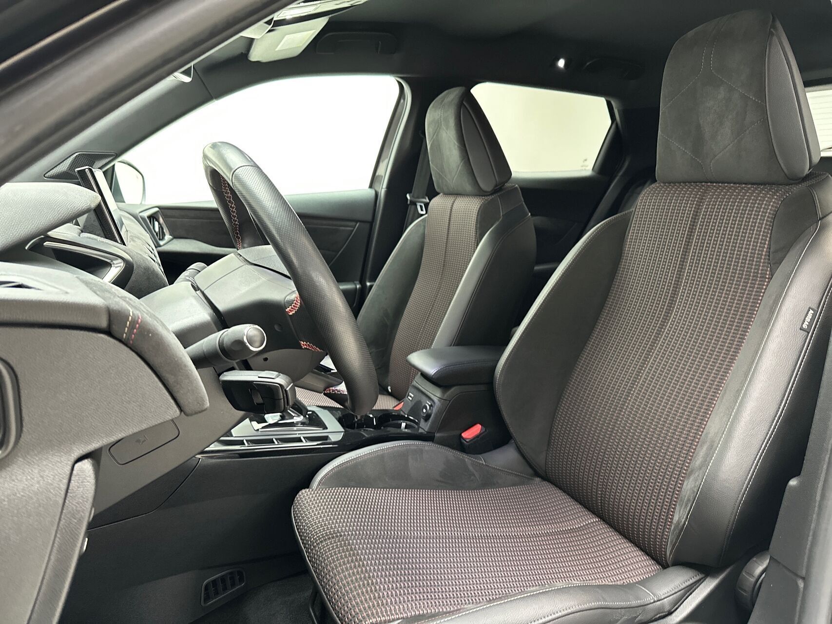 Grå DS DS3 Crossback fra 2020