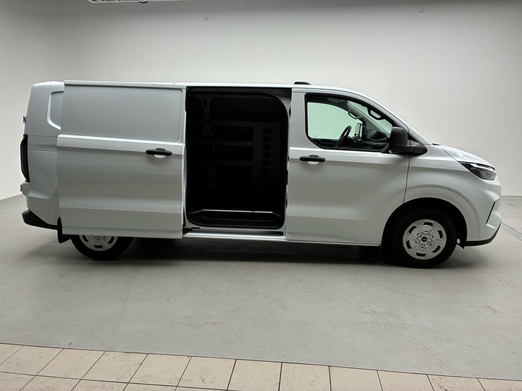 Ford Transit Custom 2,0 320 L2H1 EcoBlue Trend 136HK Van 8g Aut.