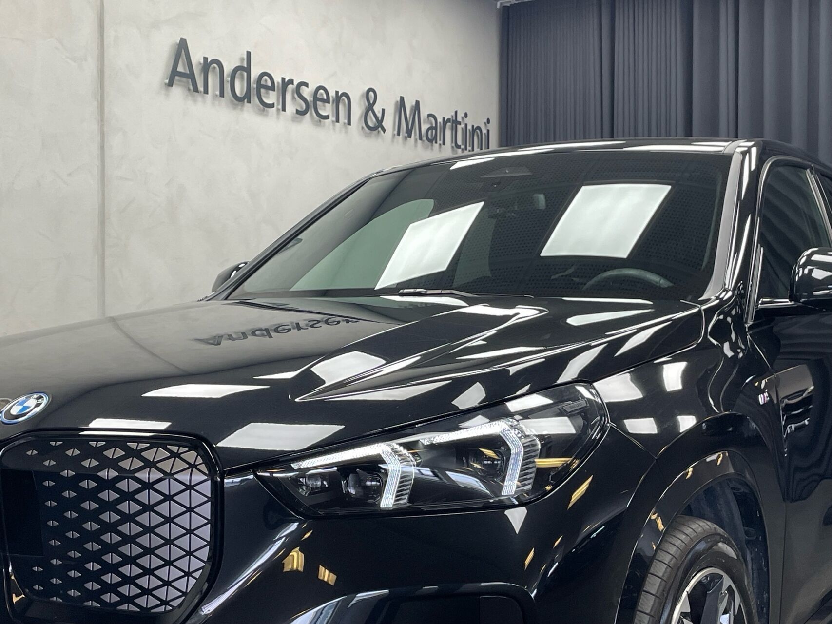 BMW iX1 xDrive30 EL M-Sport 4x4 313HK 5d Aut.