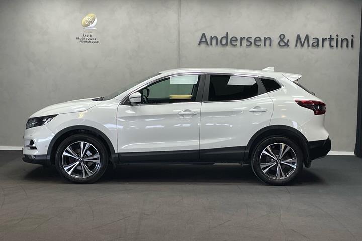 Hvid Nissan Qashqai fra 2020