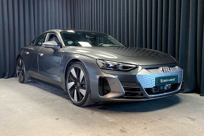 Grå Audi e-tron GT fra 2023