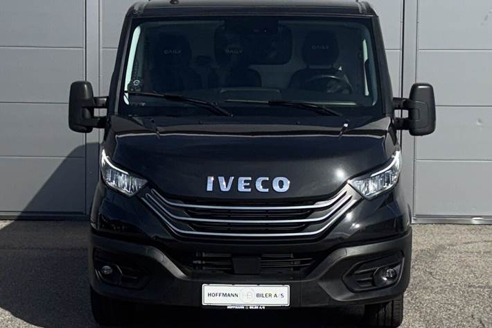 Sort Iveco Daily fra 2024
