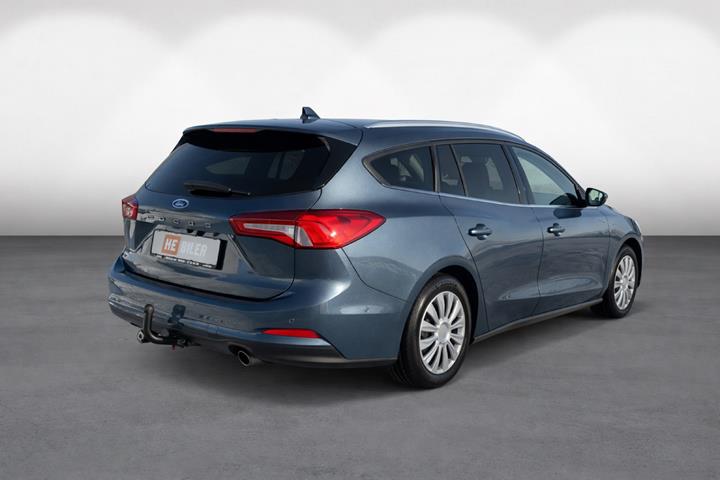 Blå Ford Focus fra 2019