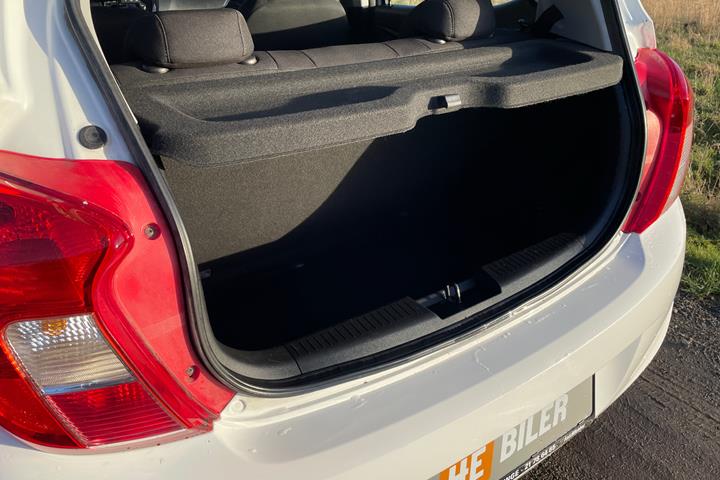 Hvid Opel Karl fra 2015