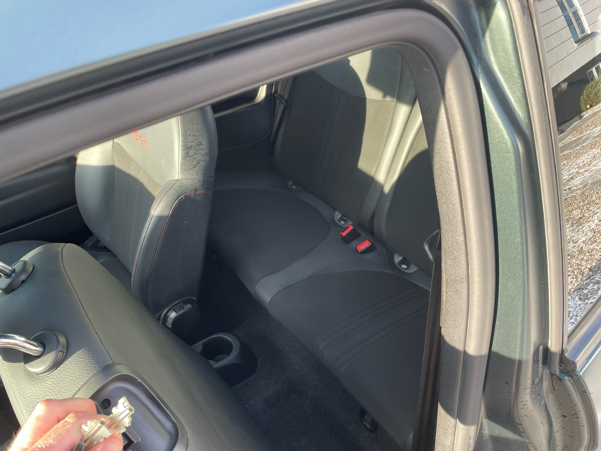 Grøn Fiat 500 fra 2021