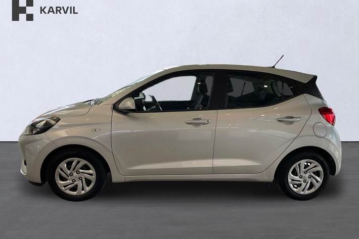 Sølv Hyundai i10 fra 2023