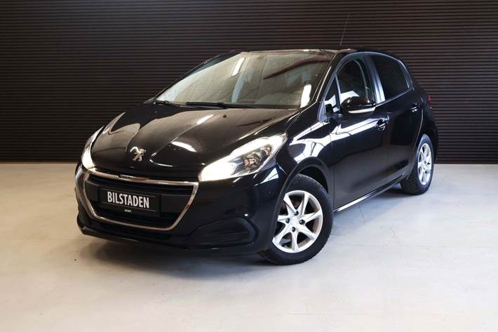 Sort Peugeot 208 fra 2017 set udefra