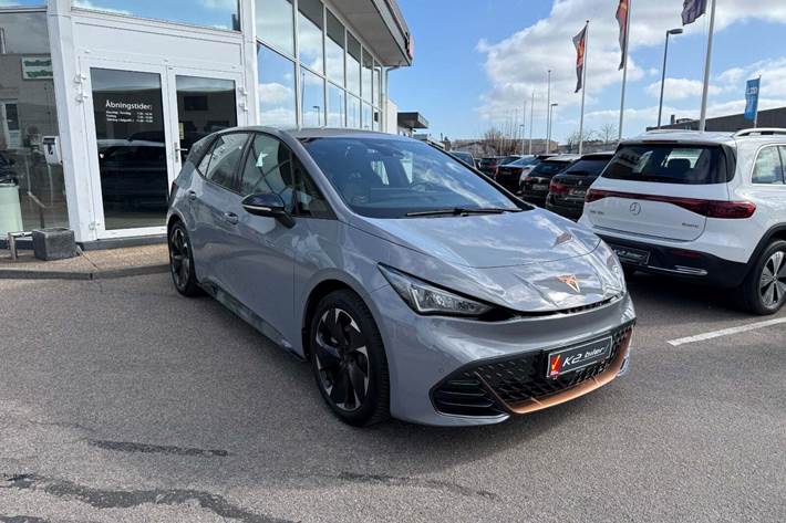 Grå Cupra Born fra 2024