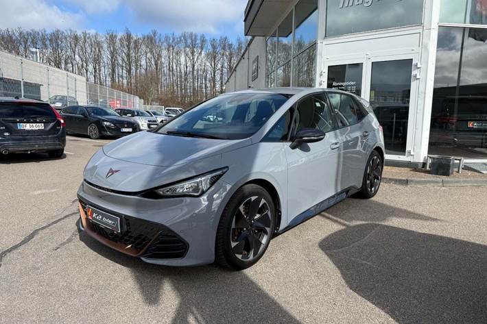Grå Cupra Born fra 2024