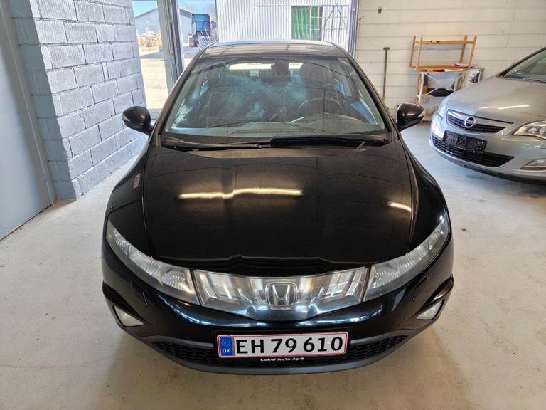 Honda Civic 1,8 Executive