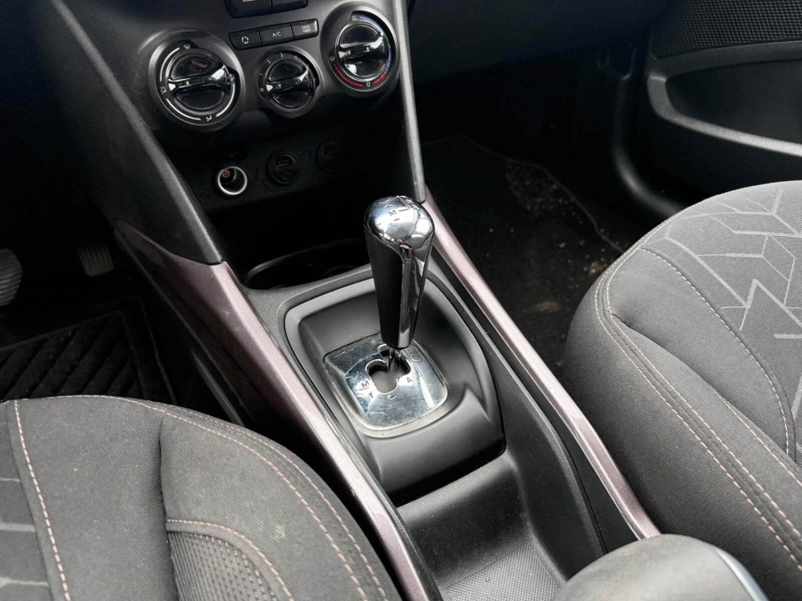 Bronze Peugeot 2008 fra 2014