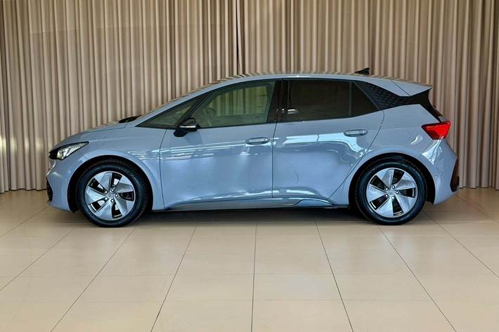 Grå Cupra Born fra 2023