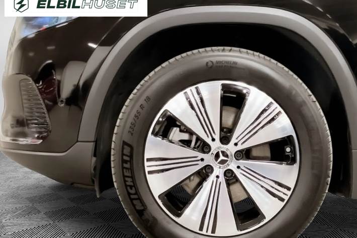 Sort Mercedes EQA250+ fra 2025