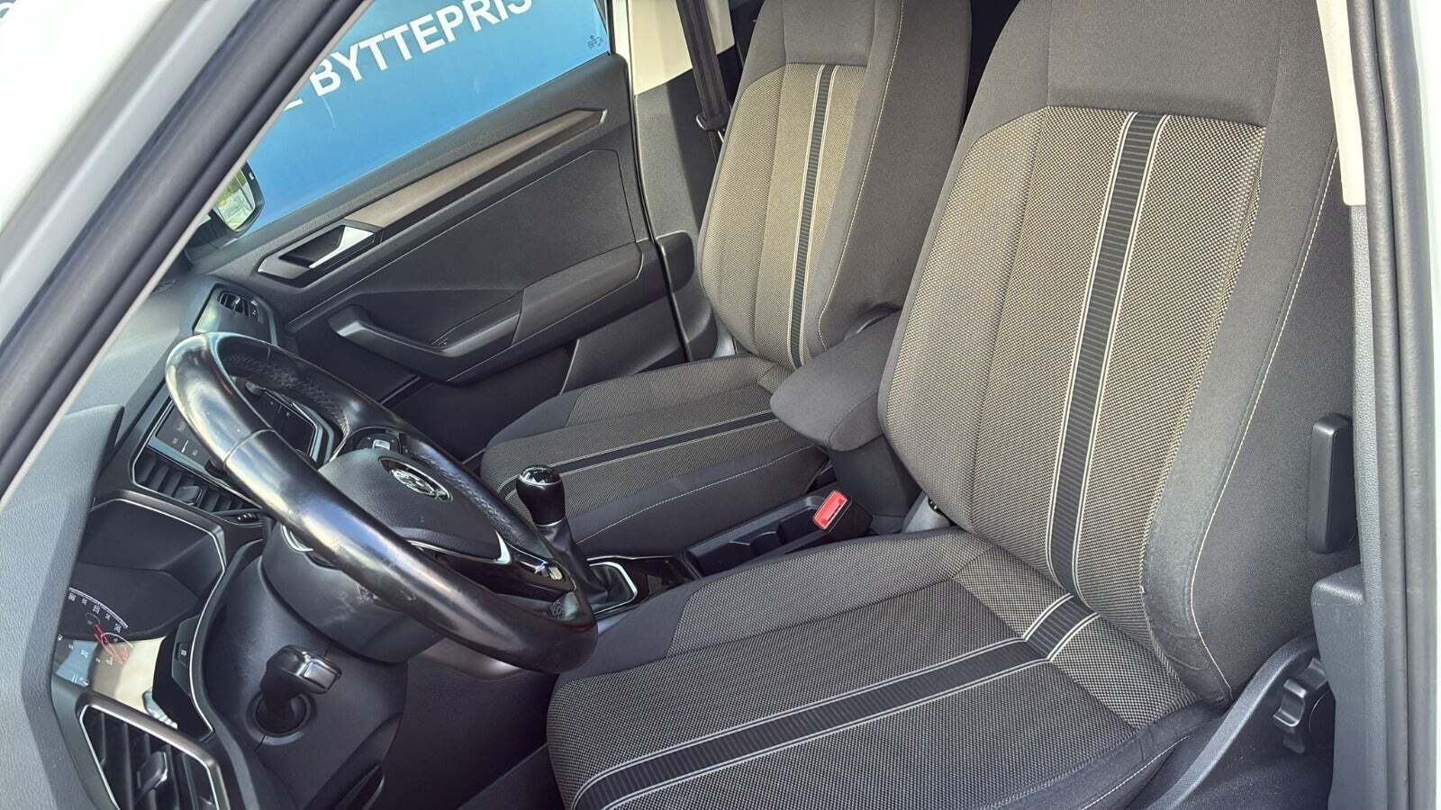 Hvid VW T-Roc fra 2018