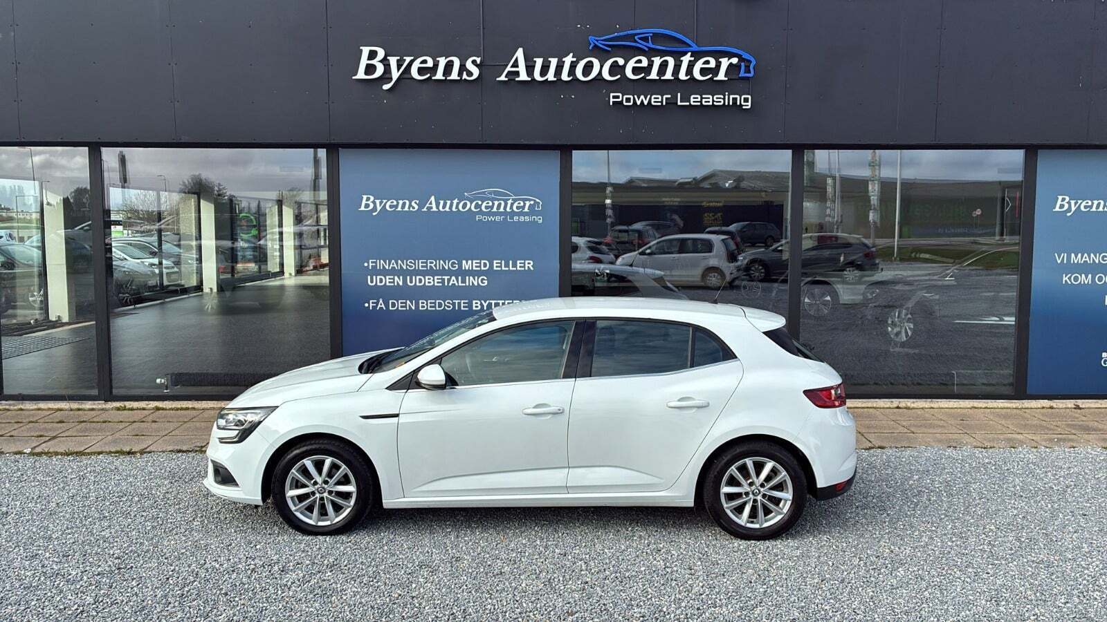 Hvid Renault Megane IV fra 2016