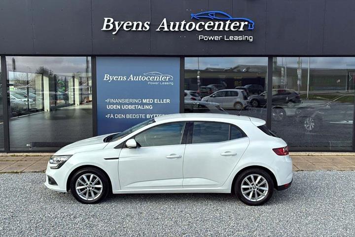 Hvid Renault Megane IV fra 2016