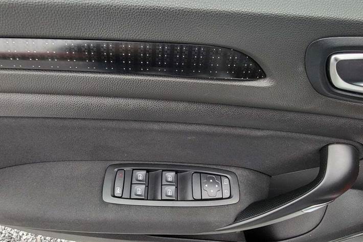 Hvid Renault Megane IV fra 2016