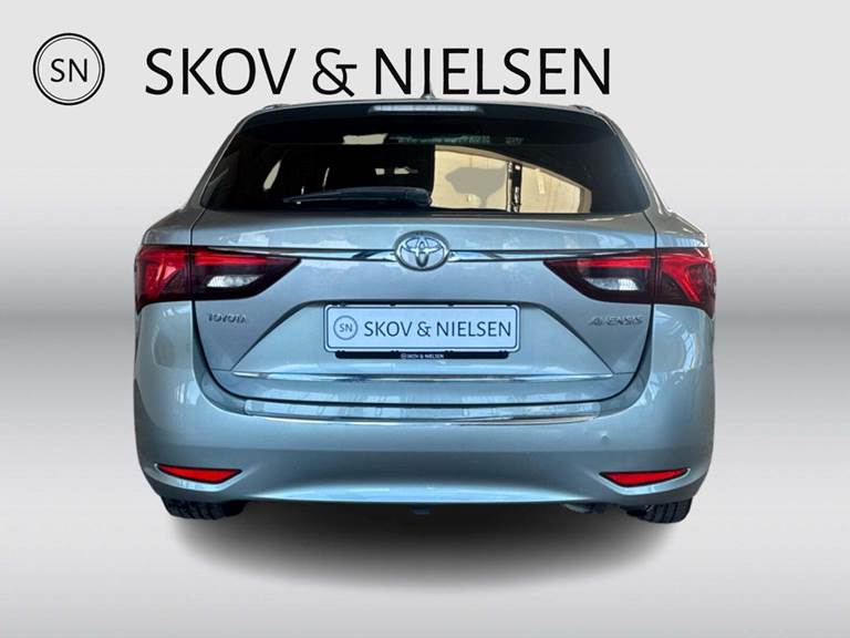 Toyota Avensis 1,8 VVT-i T2 Premium Touring Sports