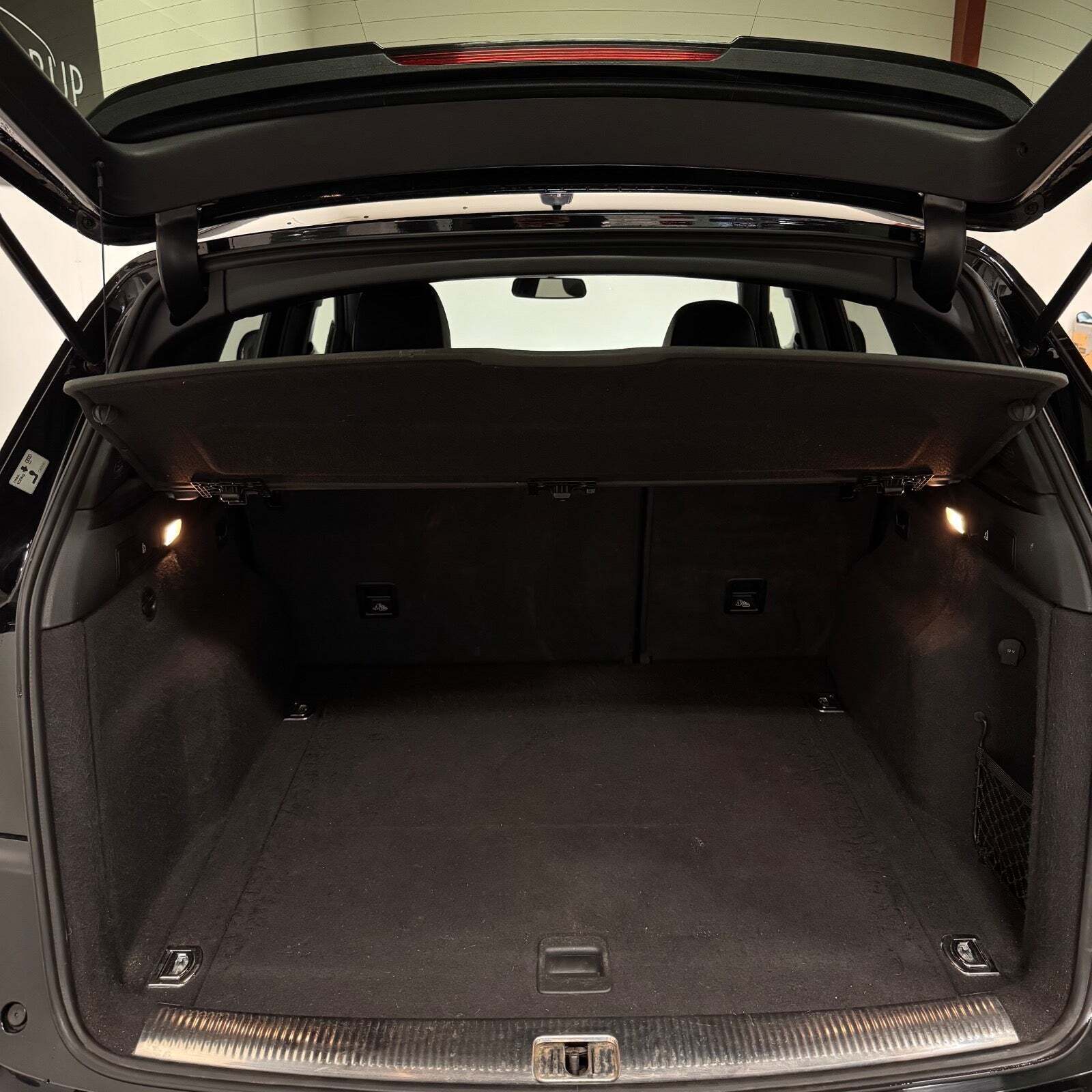 Sort Audi SQ5 fra 2015