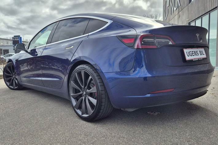 undefined Tesla Model 3 fra 2020