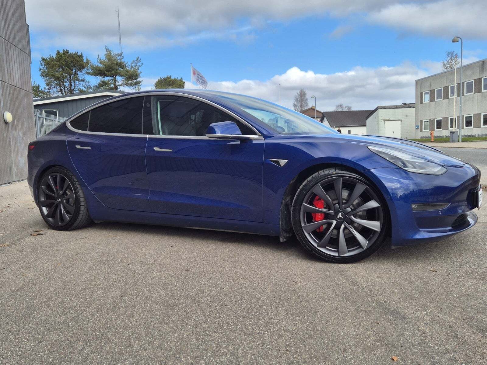 Tesla Model 3 Performance AWD