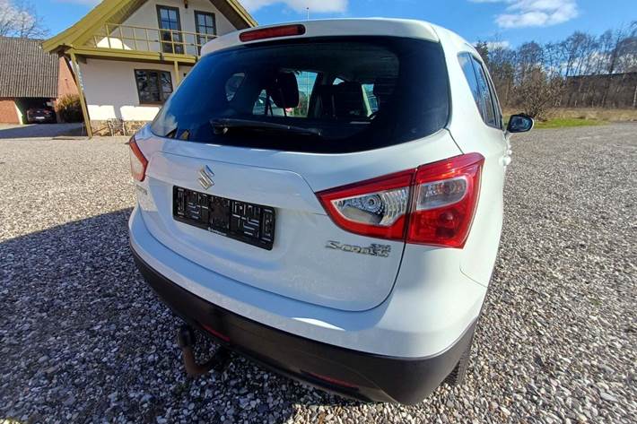 undefined Suzuki S-Cross fra 2017