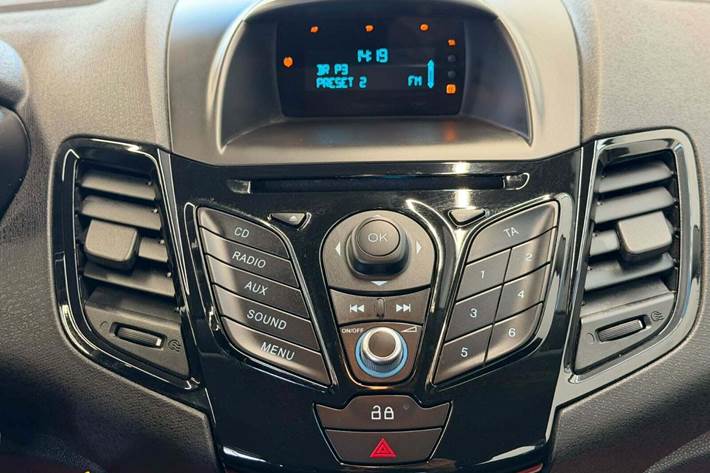 Sort Ford Fiesta fra 2014