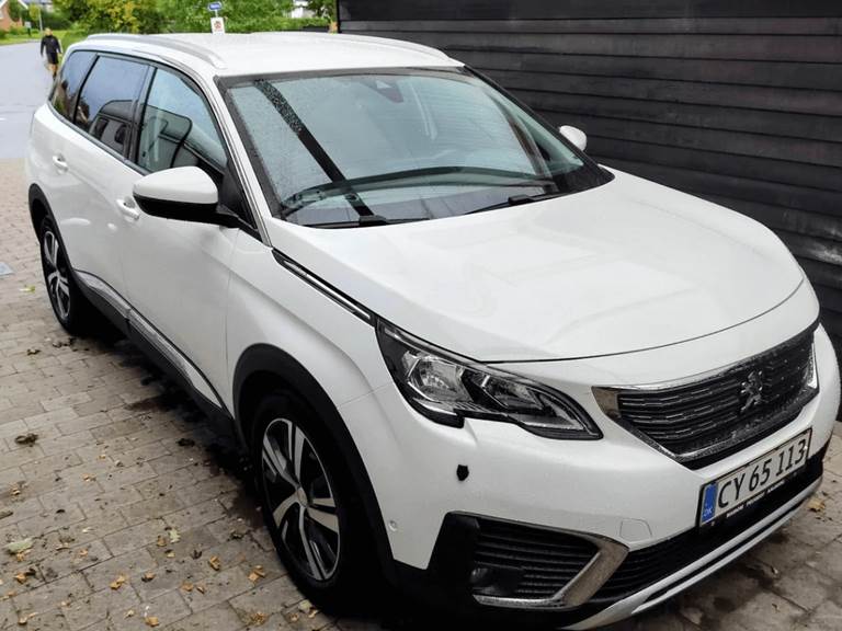 Peugeot 5008 1,2 PureTech 130 Allure EAT8 7prs