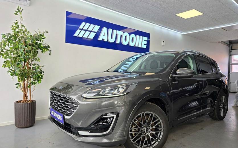 Ford Kuga 2,5 HEV Vignale CVT