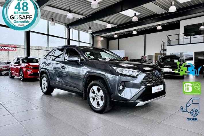 Grå Toyota RAV4 fra 2020
