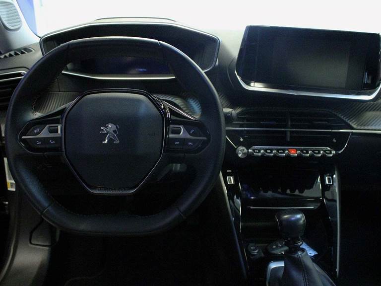 Peugeot 2008 1,2 PureTech 130 Platin Sport