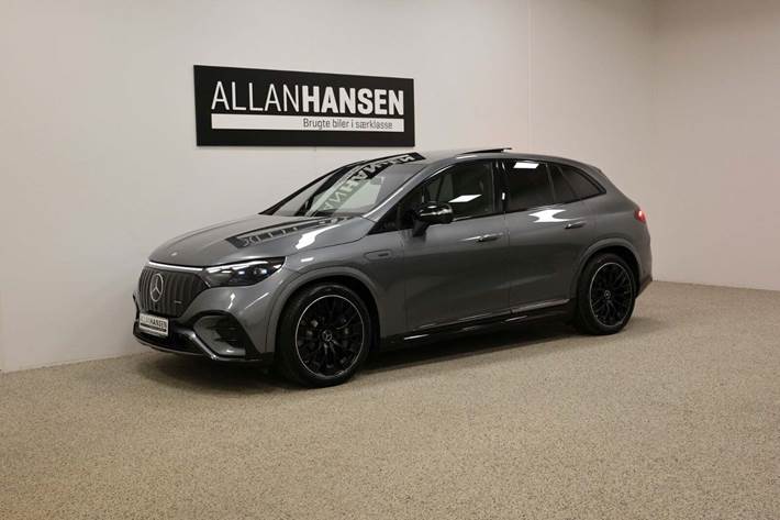 Grå Mercedes EQE43 SUV fra 2023 set udefra
