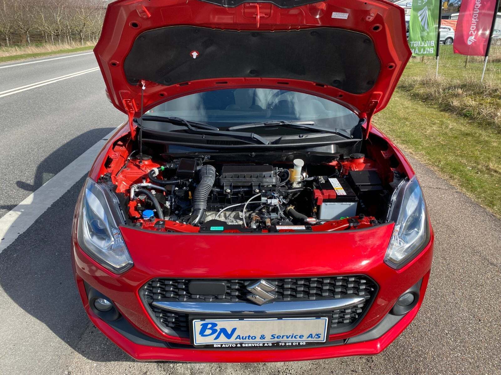 Rød Suzuki Swift fra 2021